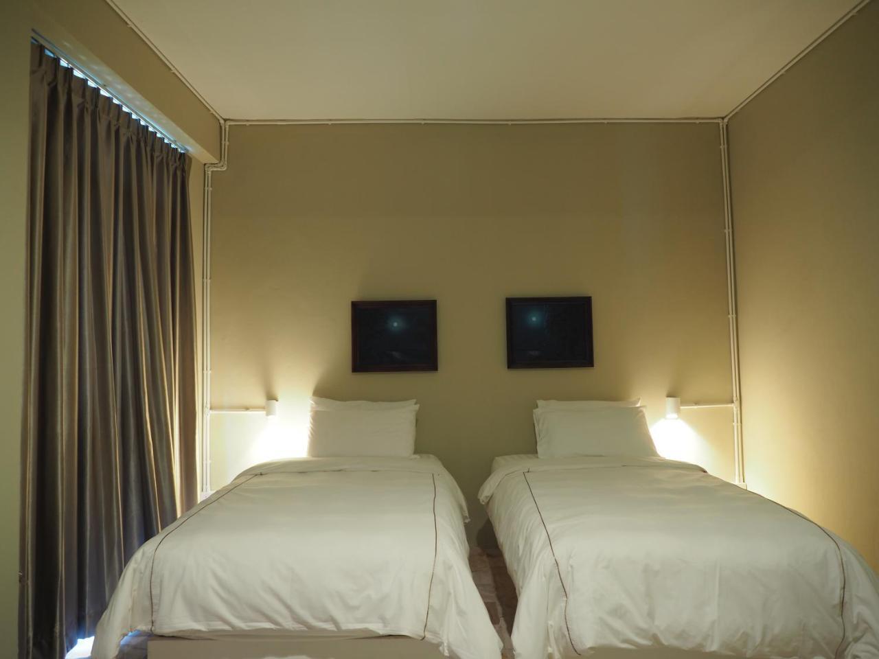 Warila Hotel Szamutprakan Kültér fotó