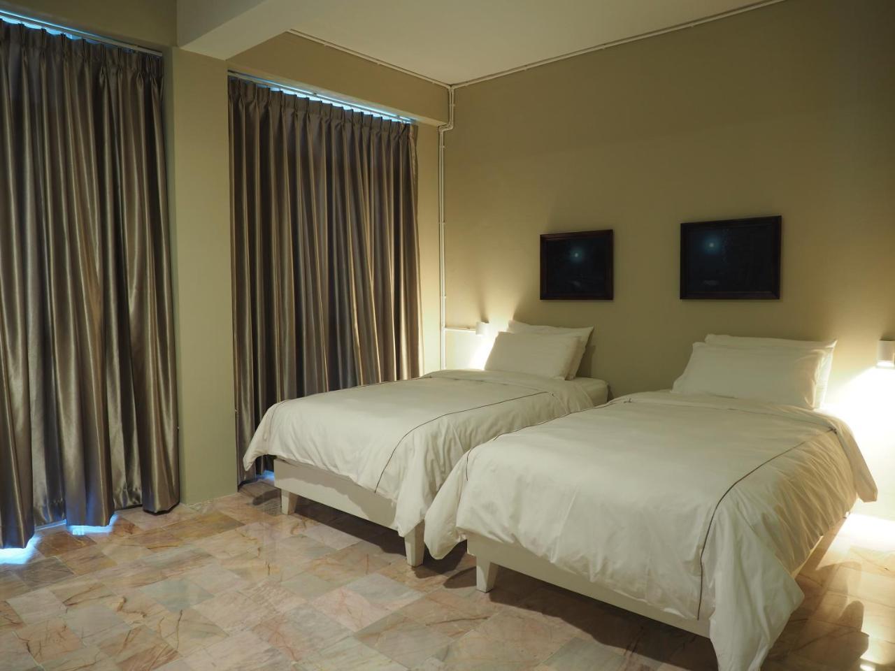 Warila Hotel Szamutprakan Kültér fotó