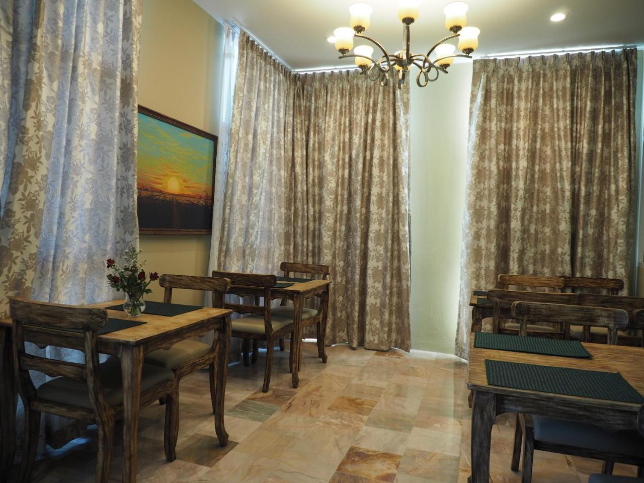 Warila Hotel Szamutprakan Kültér fotó